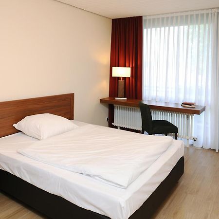 Bildungshaus St. Bernhard - Wohnen Und Tagen Hotel Rastatt Exterior foto