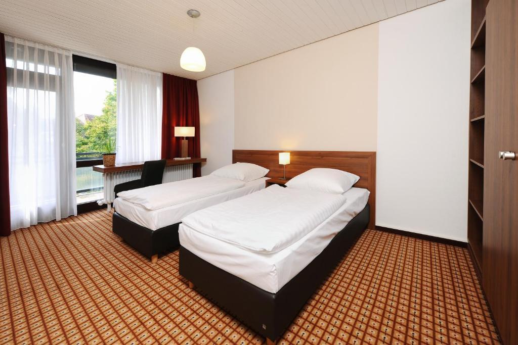 Bildungshaus St. Bernhard - Wohnen Und Tagen Hotel Rastatt Quarto foto